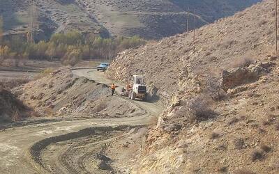 بازگشایی تمام راه‌های روستایی بخش خضرآباد در استان یزد