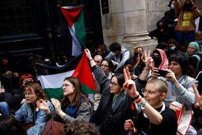 برخورد خشونت‌بار پلیس فرانسه با دانشجویان حامی فلسطین در «سوربون»