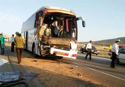 واژگونی هولناک اتوبوس در اتوبان قزوین/ تعداد کشته و زخمی ها