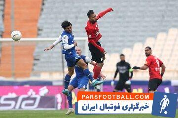 عکس| یک استقلالی روی پوستر تراکتوری‌ها - پارس فوتبال | خبرگزاری فوتبال ایران | ParsFootball