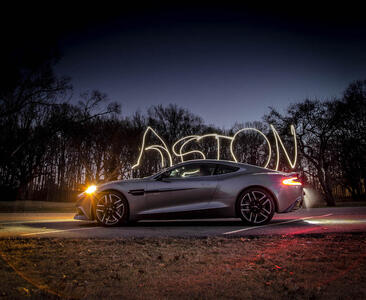 عکاسی خارق‌العاده از اتومبیل‌ها در شب | مجله پدال
