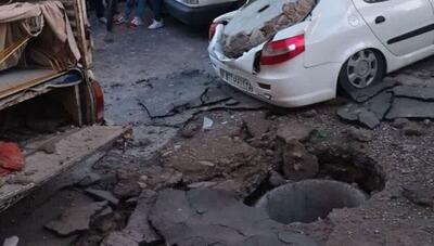 لحظه وحشتناک انفجار چاه فاضلاب در تبریز | روزنو