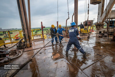حفر و تکمیل ۸ حلقه چاه نفت در مناطق نفت‌خیز جنوب
