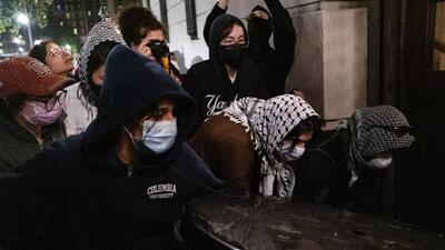 معترضان به جنگ غزه ساختمان هامیلتون دانشگاه کلمبیا را تصرف کردند