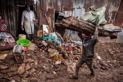شکسته شدن سد در کنیا / بیش از ۱۲۰ نفر کشته شدند + عکس