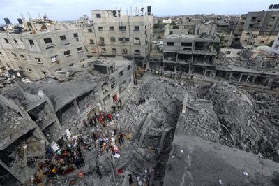 ادامه بمباران مناطق مسکونی در غزه/ حمله اسرائیل به اردوگاه النصیرات