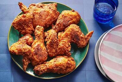 آموزش مرغ سوخاری رستورانی در خانه به همراه چند راز مهم برای خوشمزه‌تر شدن آن + طرز تهیه