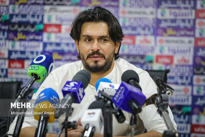شمس آذر لایق نگاه ویژه فوتبال ایران است