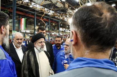 دیدار و گفت‌وگوی رئیسی با کارگران کارخانه ایران خودرو دیزل