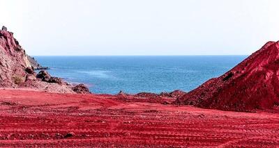 مدیر کل محیط زیست هرمزگان: از خاک جزایر هرمز و بوموسی برای ساخت مسکن ملی استفاده نمی شود/ ادعای اعلام شده تکذیب می شود