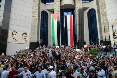 دیوار بلند خودکامگی؛ چرا رهبران عرب تظاهرات در حمایت از غزه را سرکوب می‌کنند؟