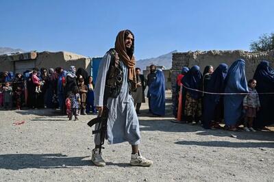 اعمال زور طالبان به ساکنان پنجشیر افغانستان/ استفاده از موبایل هوشمند ممنوع شد
