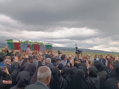 استقبال مردم و مسئولان استان ایلام از ورود پیکر شهید«فیضی زاده»