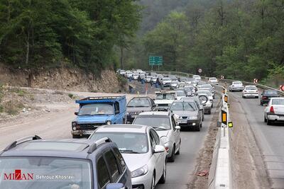 ترافیک سنگین در محور‌های شمالی کشور/ محور هراز و آزادراه تهران-شمال بارانی است