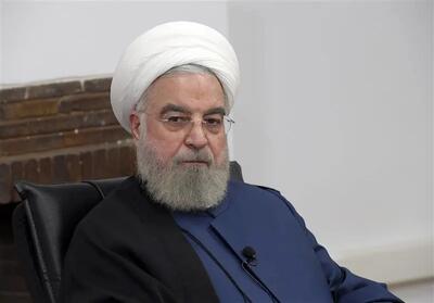 بوسه حسن روحانی بر پیشانی رهبر انقلاب+ عکس