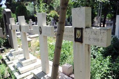 «قبرستان ممنوعه تهران» کجاست و چه کسانی در آن دفن هستند؟