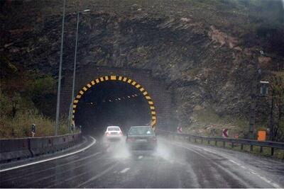 پلیس: بارش باران در محورهای البرز/خطر ریزش سنگ در جاده چالوس