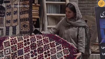 (ویدئو) تحریم‌ها و اقتصاد نابسامان فرش ایران را به زیر کشید؛ ما منزوی شده‌ایم