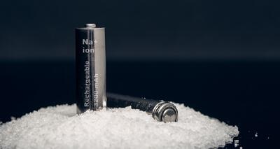دانشمندان به کمک نمک، سوپر باتری ارزان قیمت ساختند