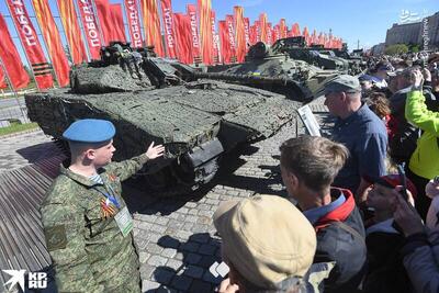 فیلم/ نمایش تسلیحات اهدایی آمریکا و ناتو به اوکراین در مسکو
