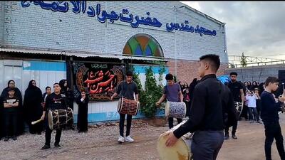 برگزاری آیین چهارپایه خوانی در روستای ده زیار کرمان