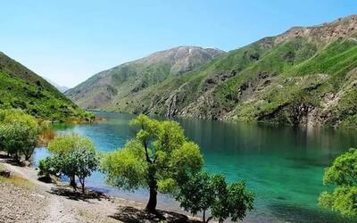جاده بدون مجوز، گردشگری نادرست و نابودی  منطقه حفاظت شده اشترانکوه  و  دریاچه گهر