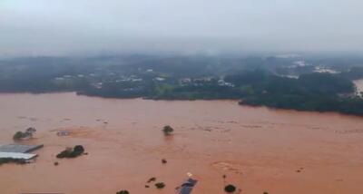 سیل شدید در برزیل؛ بیش از ۷۰ نفر مفقود شده‌اند + فیلم
