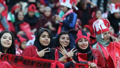 کیهان: دیدید ورود زنان به ورزشگاه‌ها غلط بود