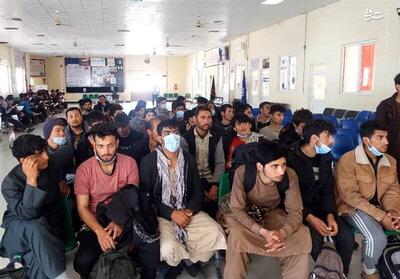 افغانستانی‌ها بمانند یا بروند؟!/ ردّ پای 20 ساله لیدر اصلاح‌طلبان در مشکلات مردم و ایران