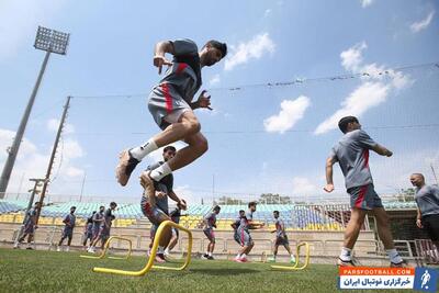 سرخپوشان تمرین کردند و راهی فرودگاه شدند - پارس فوتبال | خبرگزاری فوتبال ایران | ParsFootball