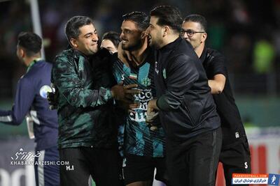 به کاپیتان پرسپولیس گفتم ببخشید جلوی شما خوشحالی کردم!/ خیلی فشار روی من بود - پارس فوتبال | خبرگزاری فوتبال ایران | ParsFootball