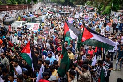 تظاهرات دانشجویان بنگلادشی علیه اسرائیل/ درخواست برای پایان نسل‌کشی در غزه