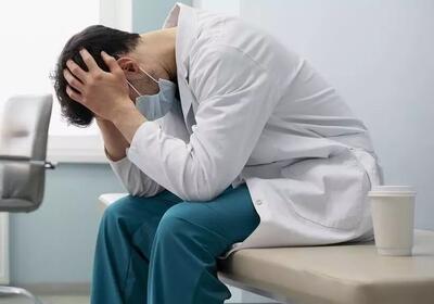 خودکشی پزشکان جوان ربطی به بیماری‌های روحی ندارد / از رزیدنت‌ها ضمانتی مالی می‌گیرند که در صورت مرگ‌شان هم قابل اجرا باشد