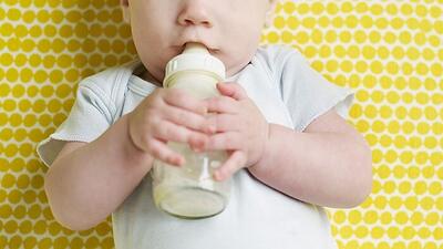 شیر نخوردن نوزاد؛ بررسی 0 تا  100 دلایل + راهکار