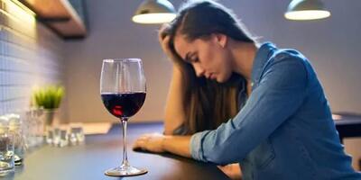 شراب خوردن چه تاثیراتی لر روح و روان انسانی سالم میگذارد؟ - اندیشه قرن