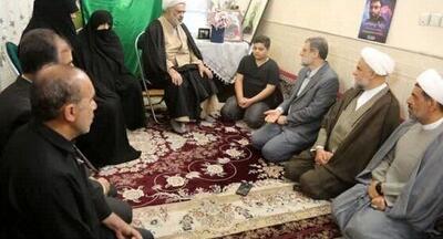رییس بنیاد شهید با خانواده شهید «محسن صداقت» در قم دیدار کرد