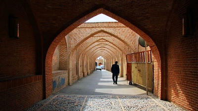 استاندار فارس از خریداری خانه های بافت تاریخی شیراز به منظور ایجاد «خانه هنر» خبر داد