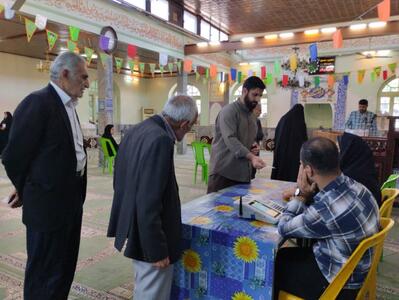 روایتی از حضور باشکوه مردم در پای صندوق های رای