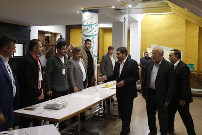 مخبر از ستاد انتخابات کشور بازدید کرد