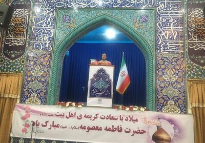اجرای 450 برنامه دهه کرامت در بوشهر - تسنیم