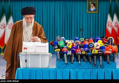 حضور رهبر انقلاب در مرحله دوم انتخابات مجلس شورای اسلامی- عکس خبری تسنیم | Tasnim