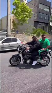 (ویدئو) دور دور هادی چوپان با موتور سنگین در شهر