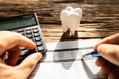 سقف هزینه دندانپزشکی بیمه دی چقدر است؟
