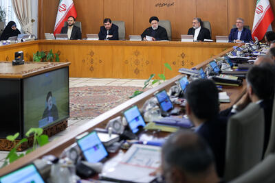 خداحافظی با محمد حسینی در جلسه امروز هیات دولت/ جدیدترین رقم از میزان صادرات نفت ایران