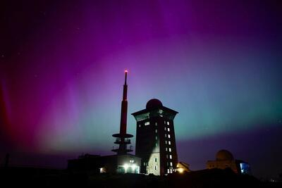 شفق‌ قطبی گسترده و قطع سیگنال‌های رادیو به دلیل طوفان خورشیدی قوی