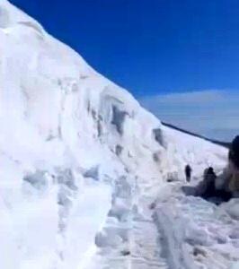 برف چند متری در کوه خلیل ارومیه + فیلم