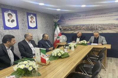بوشهر نماینده دانشگاه آزاد در فعالیت‌های حوزه نفت و پتروشیمی شد