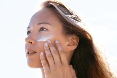 چه ضد آفتابی مناسب پوست حساس است؟