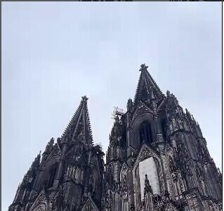 (فیلم) شاید در نگاه اول به نظرتان واقعی نباشد!کلیسای اعجاب انگیز و رویایی آلمان!