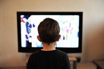 تماشای تلویزیون برای کودکان؛ مضر یا مفید؟